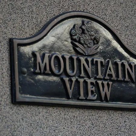 Willa Mountain View